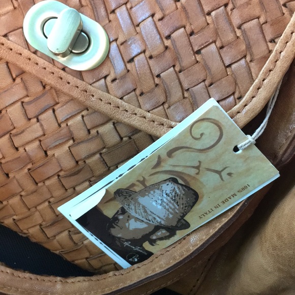 Purse - Picture 2 of 3